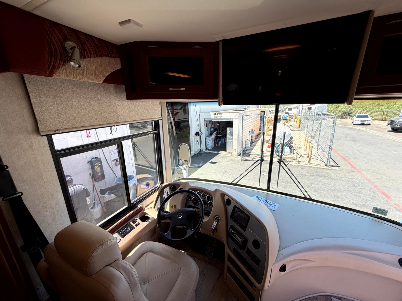 2007 Newmar Ventana 3933 - Image 20