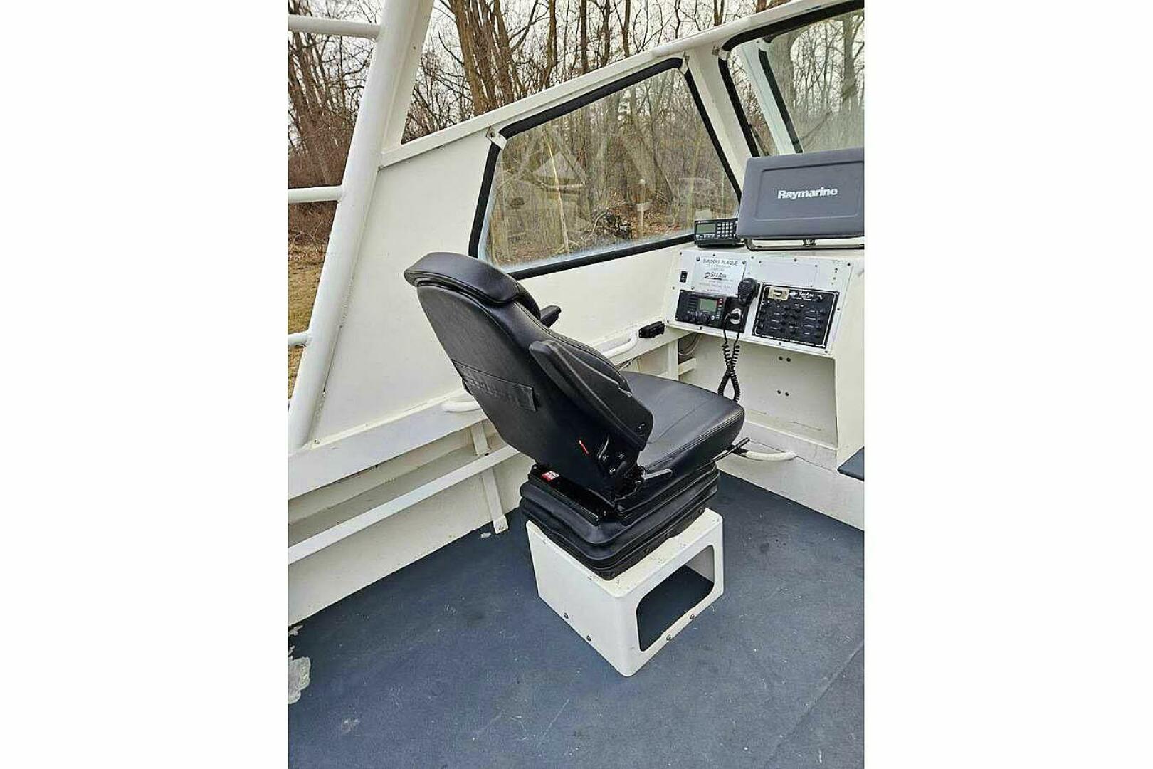 2002 SeaArk DXS 1652 SLD - Image 9