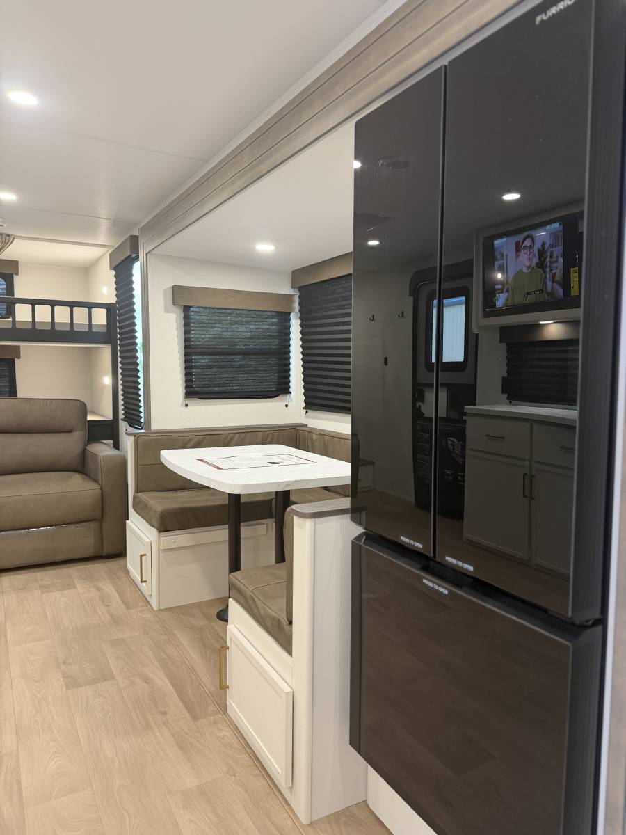 2026 Grand Design Transcend 265BHT - Image 15