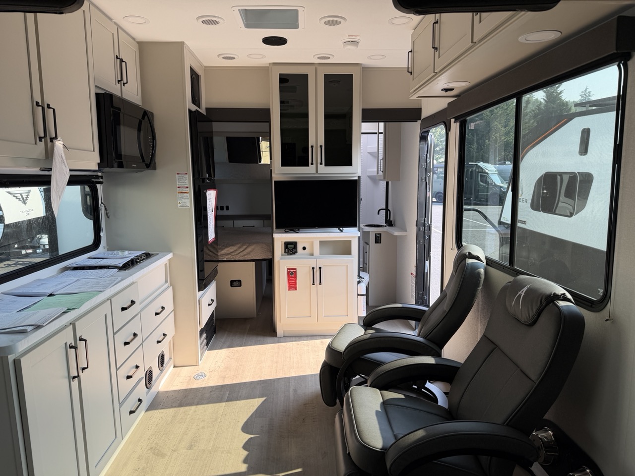 2026 Grand Design Momentum G-Class 21G - Image 6