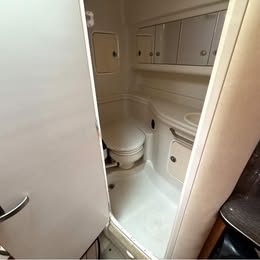 2006 Sea Ray 320 Sundancer - Image 47