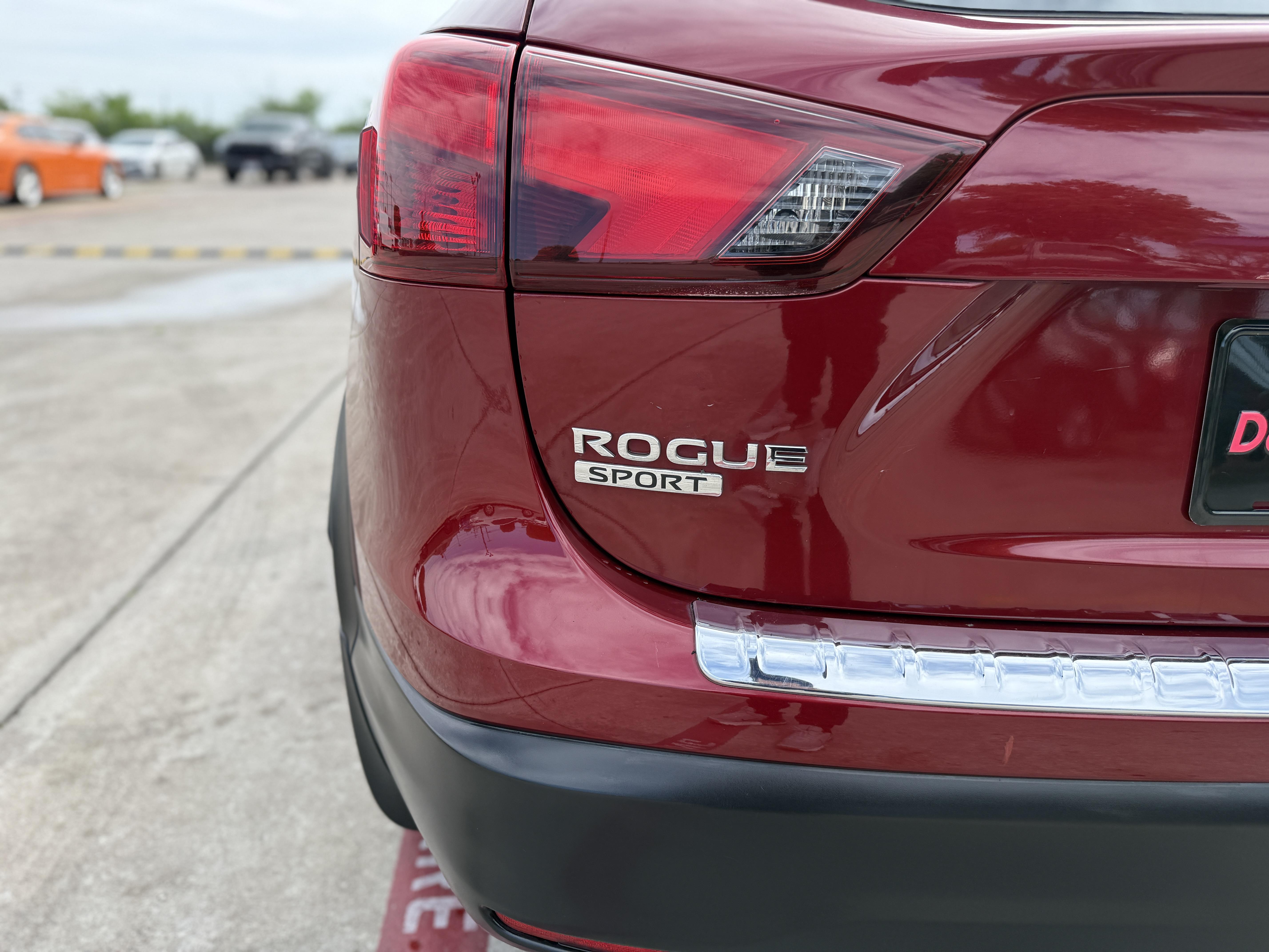 2019 Nissan Rogue Sport Utility 4D S 2WD - Image 5