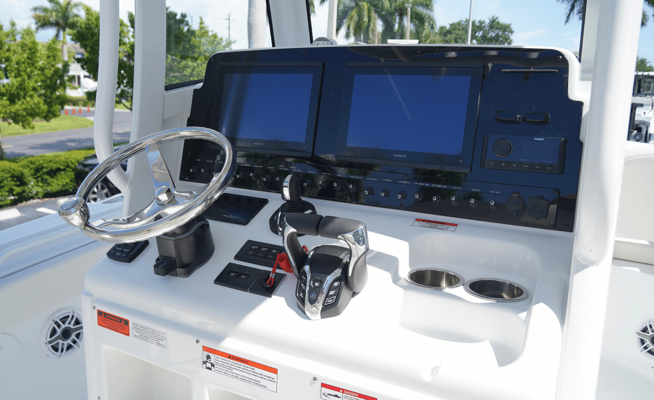 2027 SEA HUNT ULTRA 265SE - Image 25