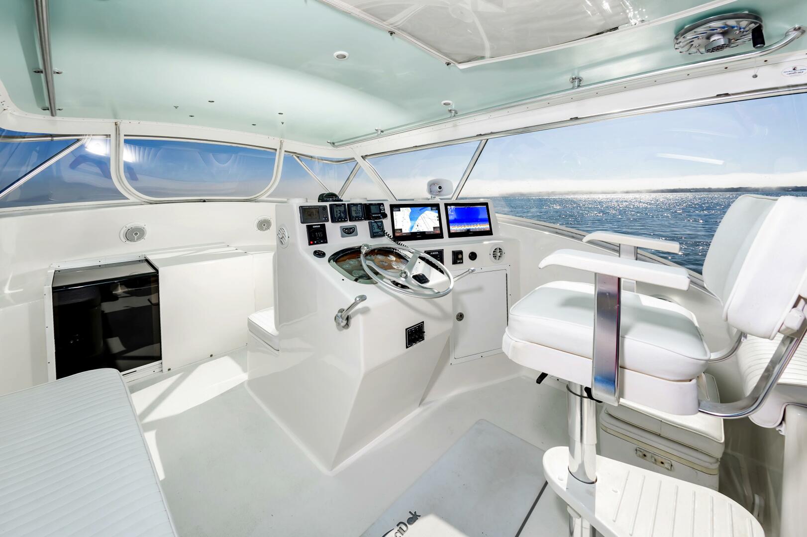 2003 Custom Carolina 40 Layton Express - Image 16