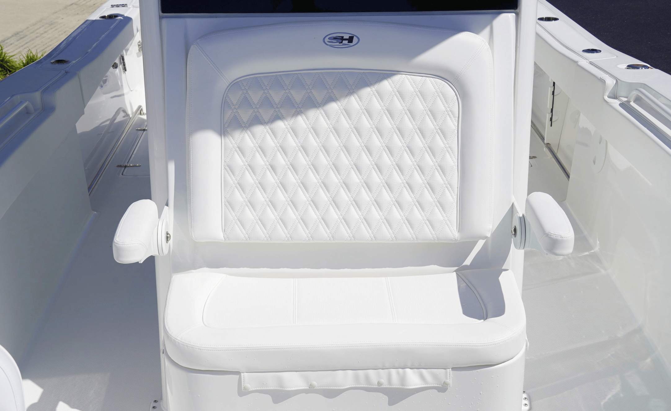 2027 SEA HUNT GAMEFISH 30FS - Image 48
