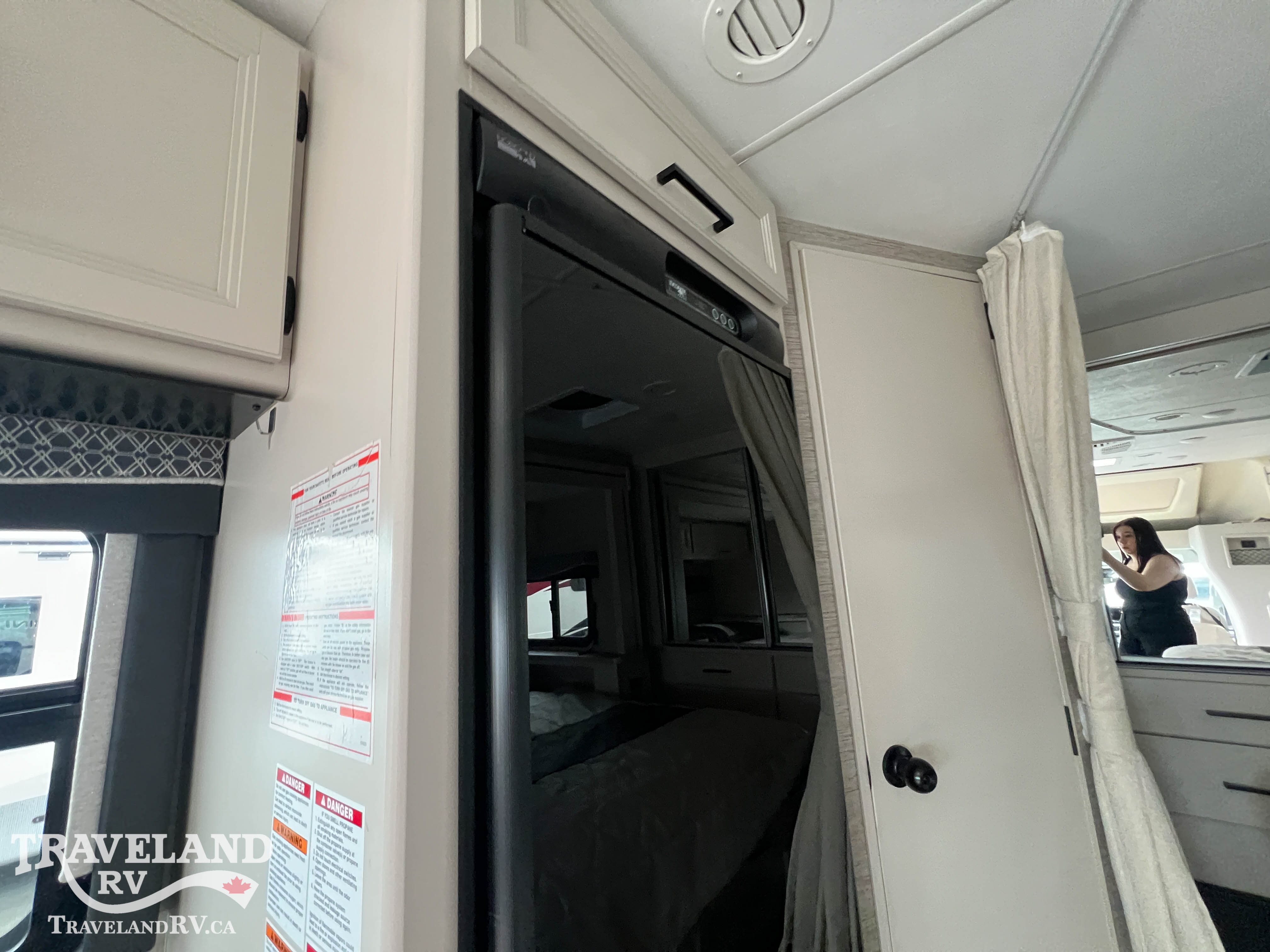 2022 Thor Motor Coach Gemini RUV 23TW - Image 17
