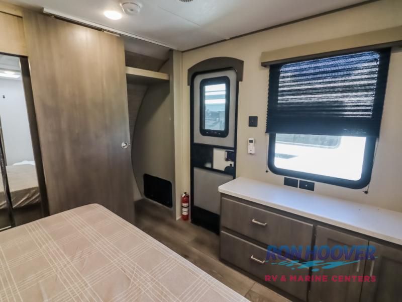 2026 COACHMEN 333DORM - Image 27