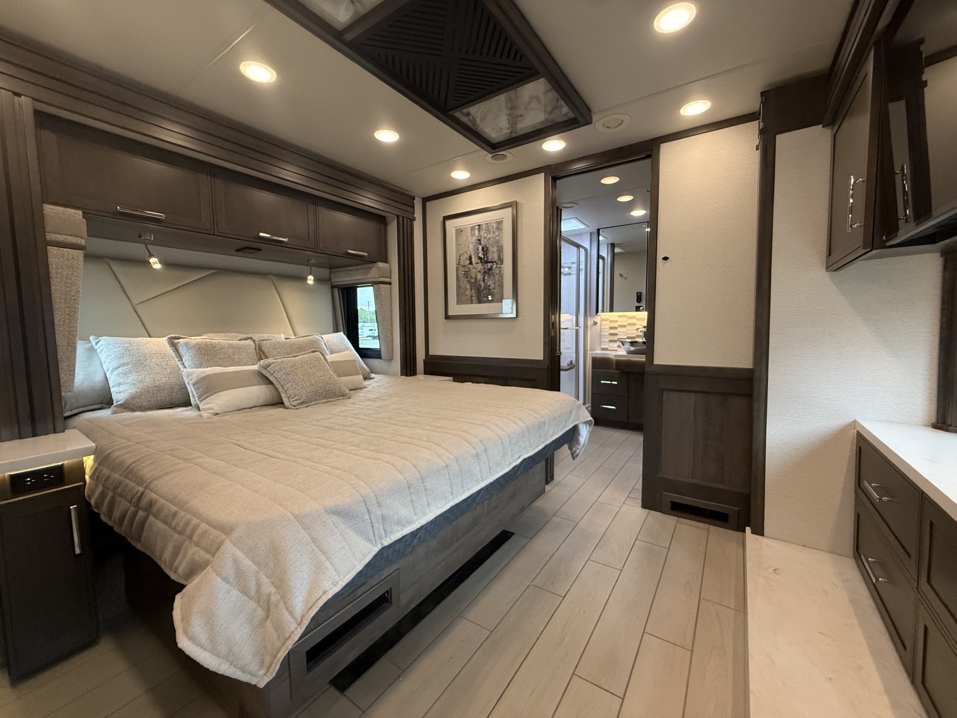 2026 ENTEGRA COACH CENTURION 45D - Image 13