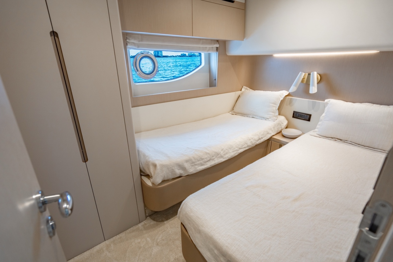 2023 Azimut Azimut Fly 68 Base - Image 22