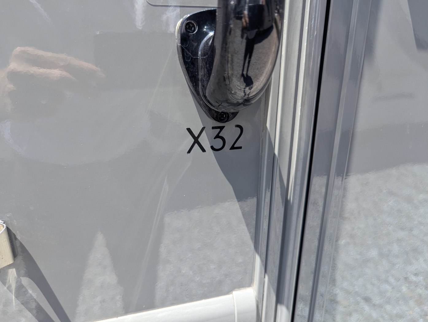 2027 Thor Motor Coach Omni X32 - Image 19