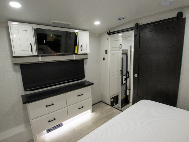 2026 Jayco Pinnacle 38FBRK - Image 26