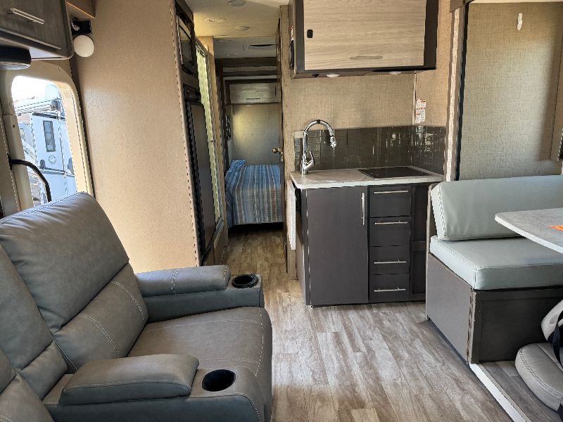 2019 Thor Motor Coach Compass 24SX - Image 5