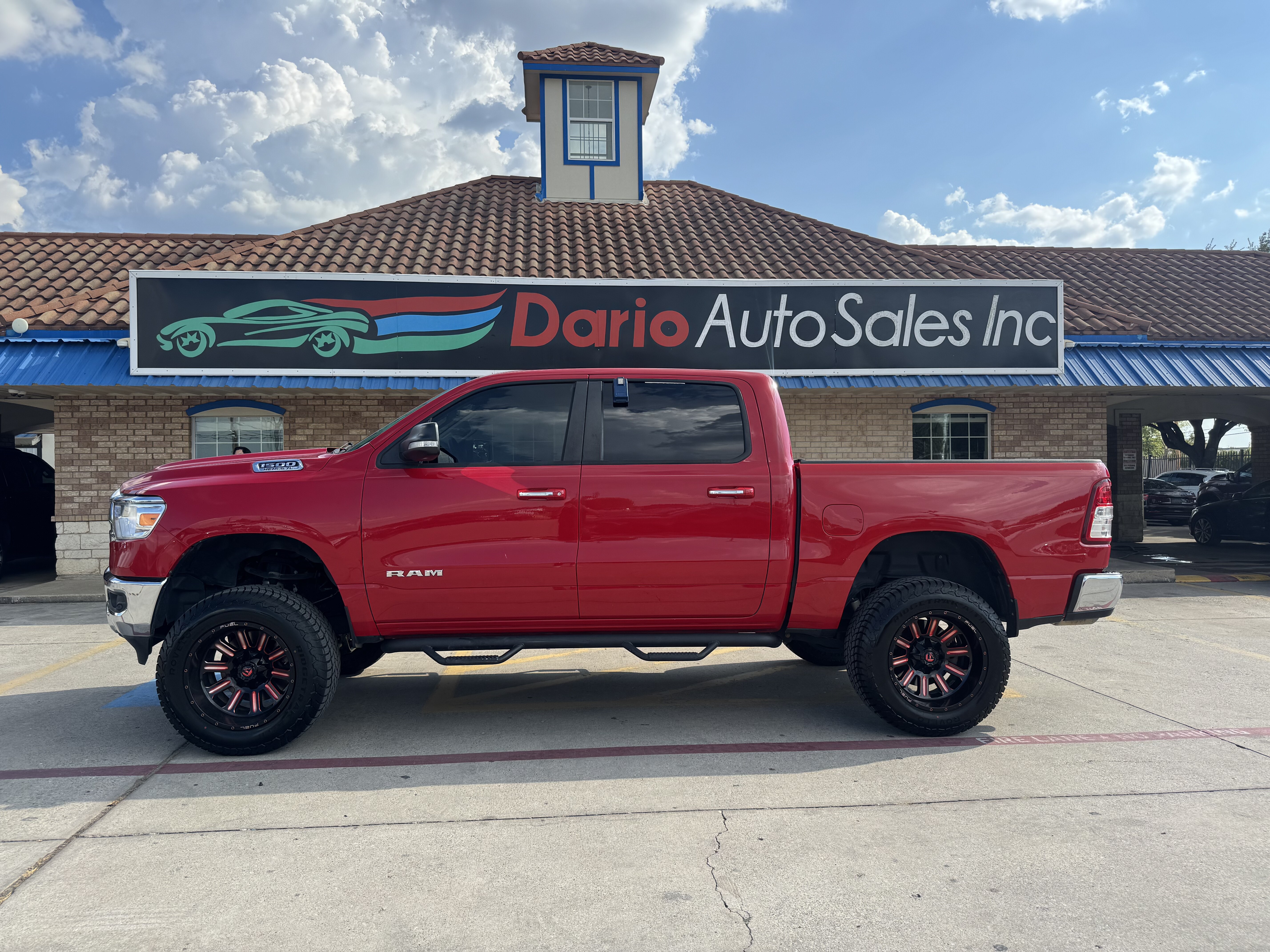 2020 Ram 1500 Pickup Crew Cab Bighorn/Lone Star 4WD - Image 2