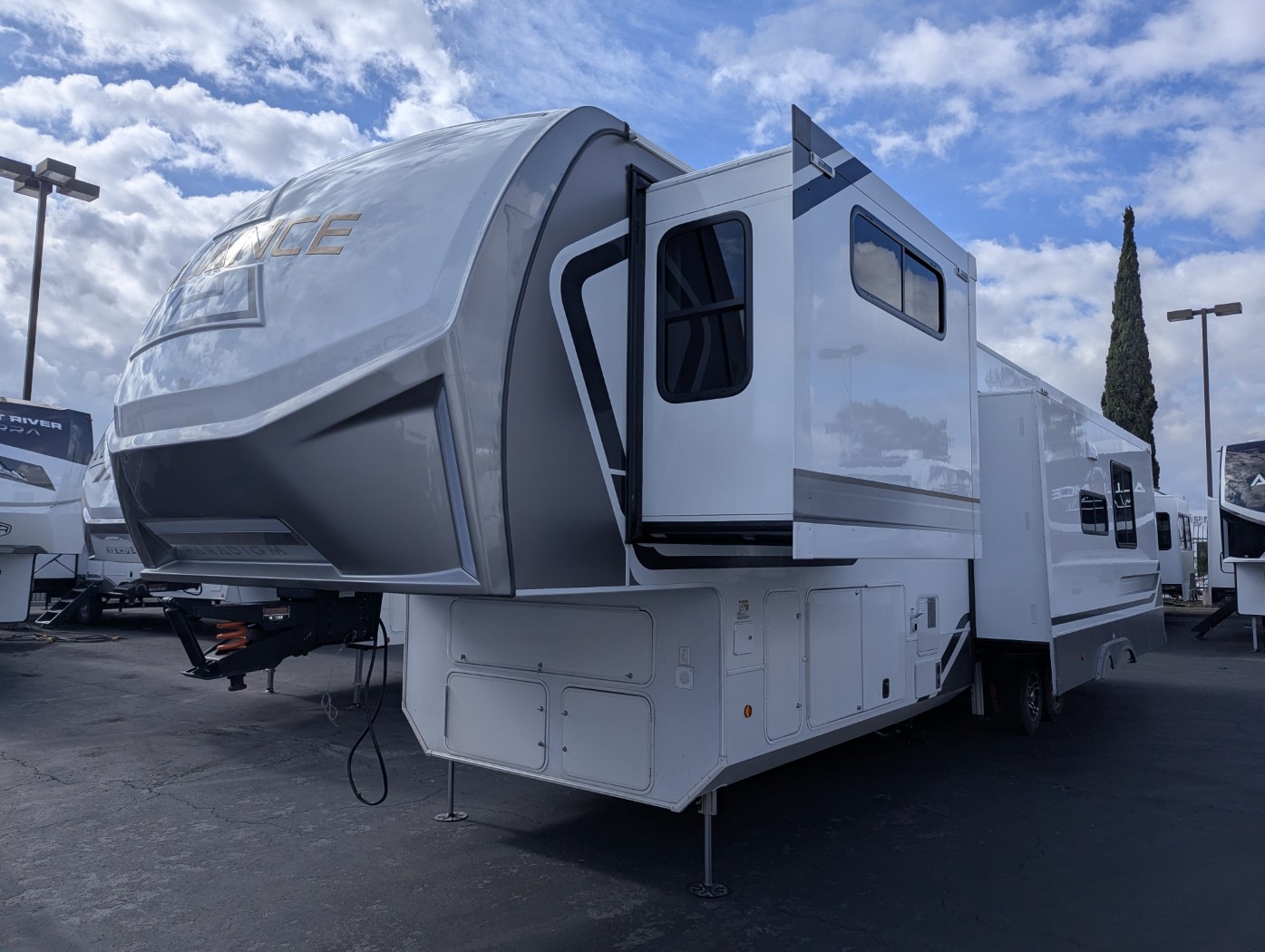 2026 Alliance RV Paradigm 388SP - Image 3