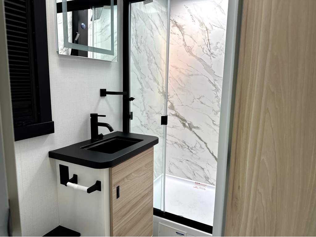 2027 JAYCO MELBOURNE PRESTIGE 25LP - Image 14