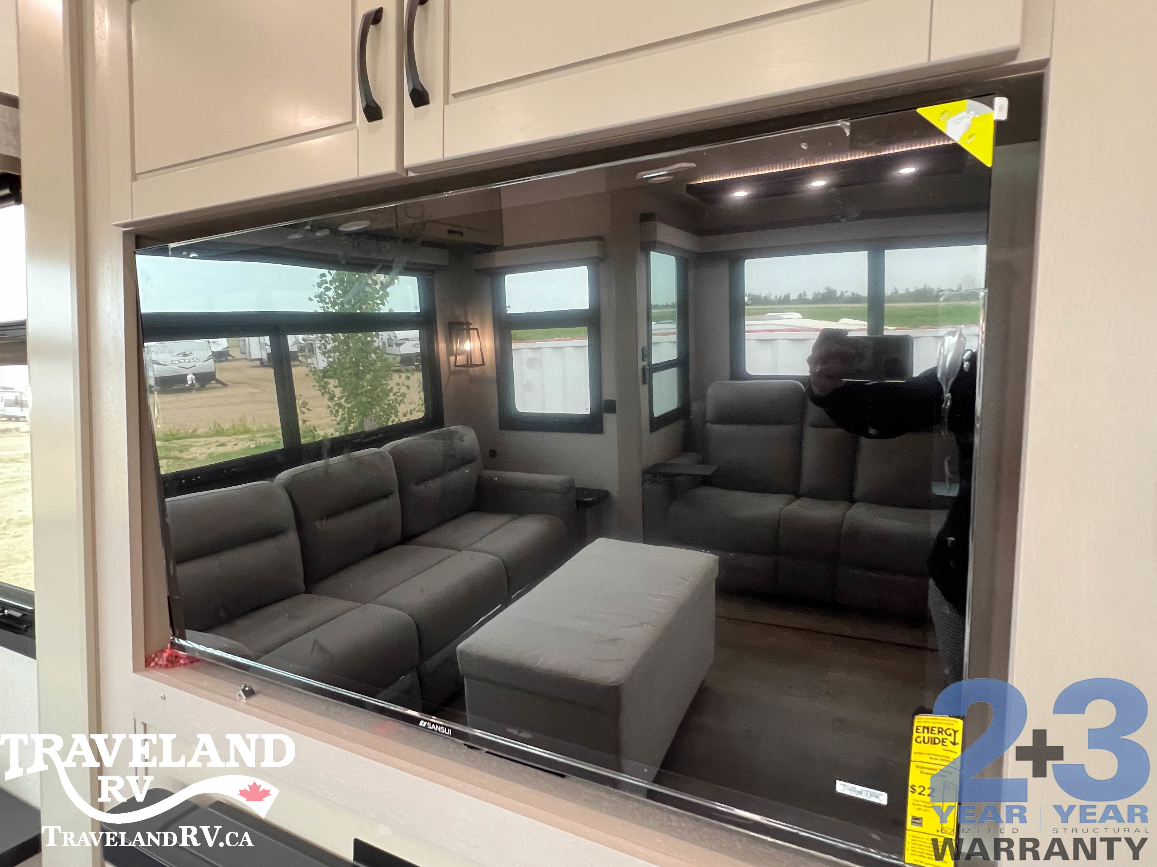 2026 Jayco North Point 377RLBH - Image 26