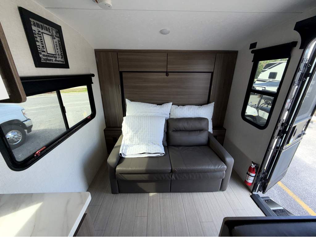 2024 VENTURE RV SONIC 190VRB - Image 13