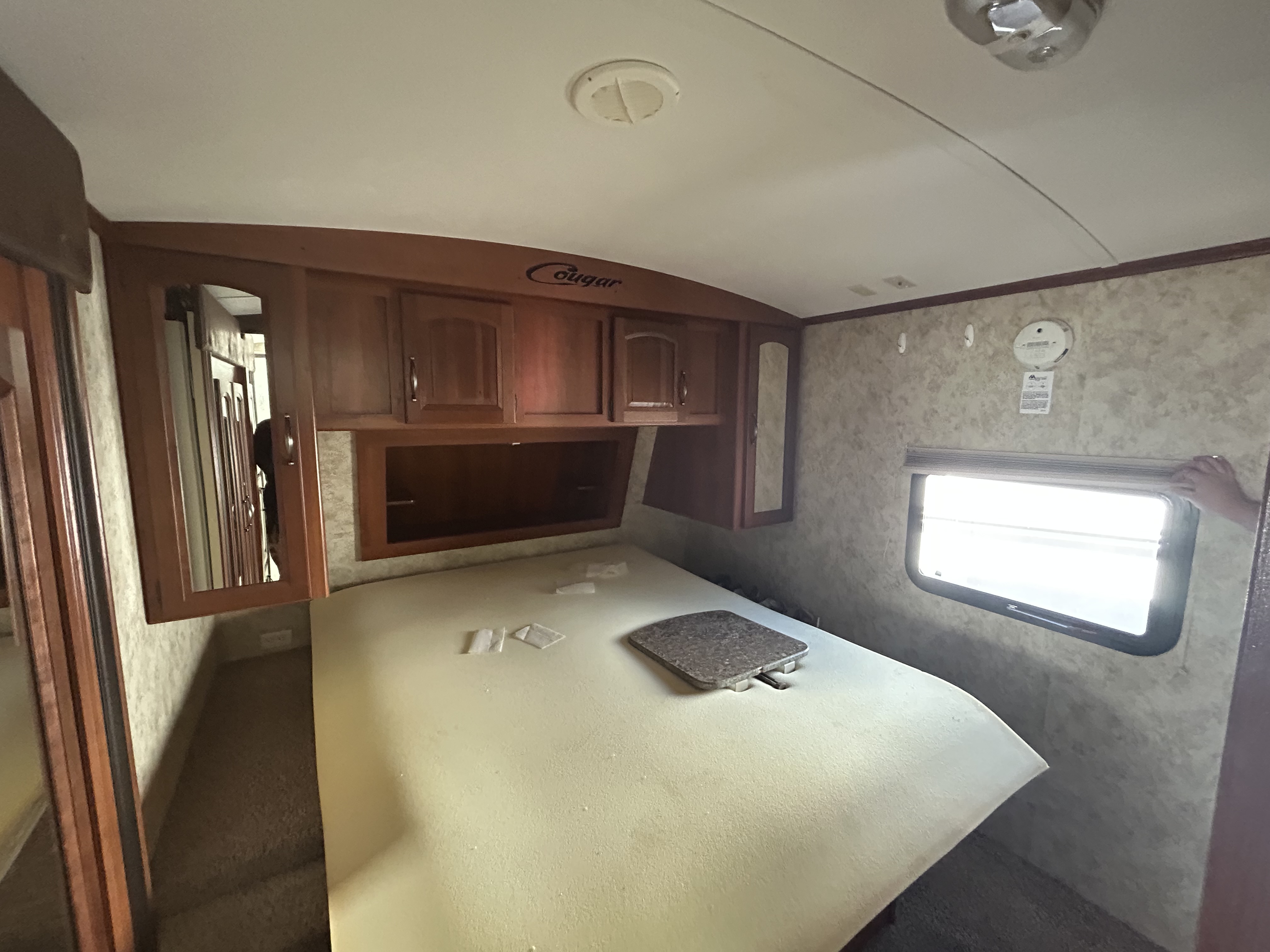 2012 Keystone Cougar XLite 31RKS - Image 18