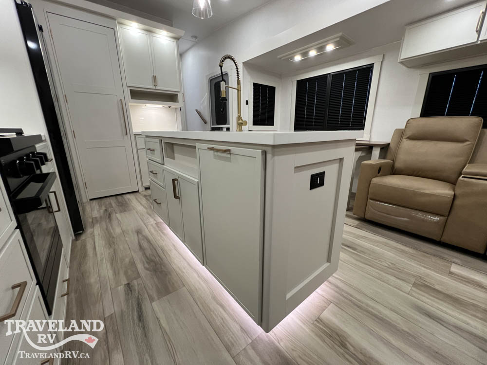 2027 Brinkley RV Model Z 3100 - Image 28