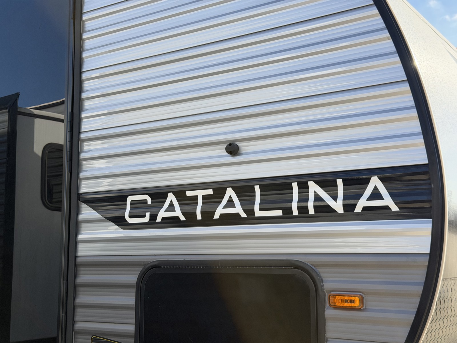 2026 COACHMEN 333DORM - Image 9