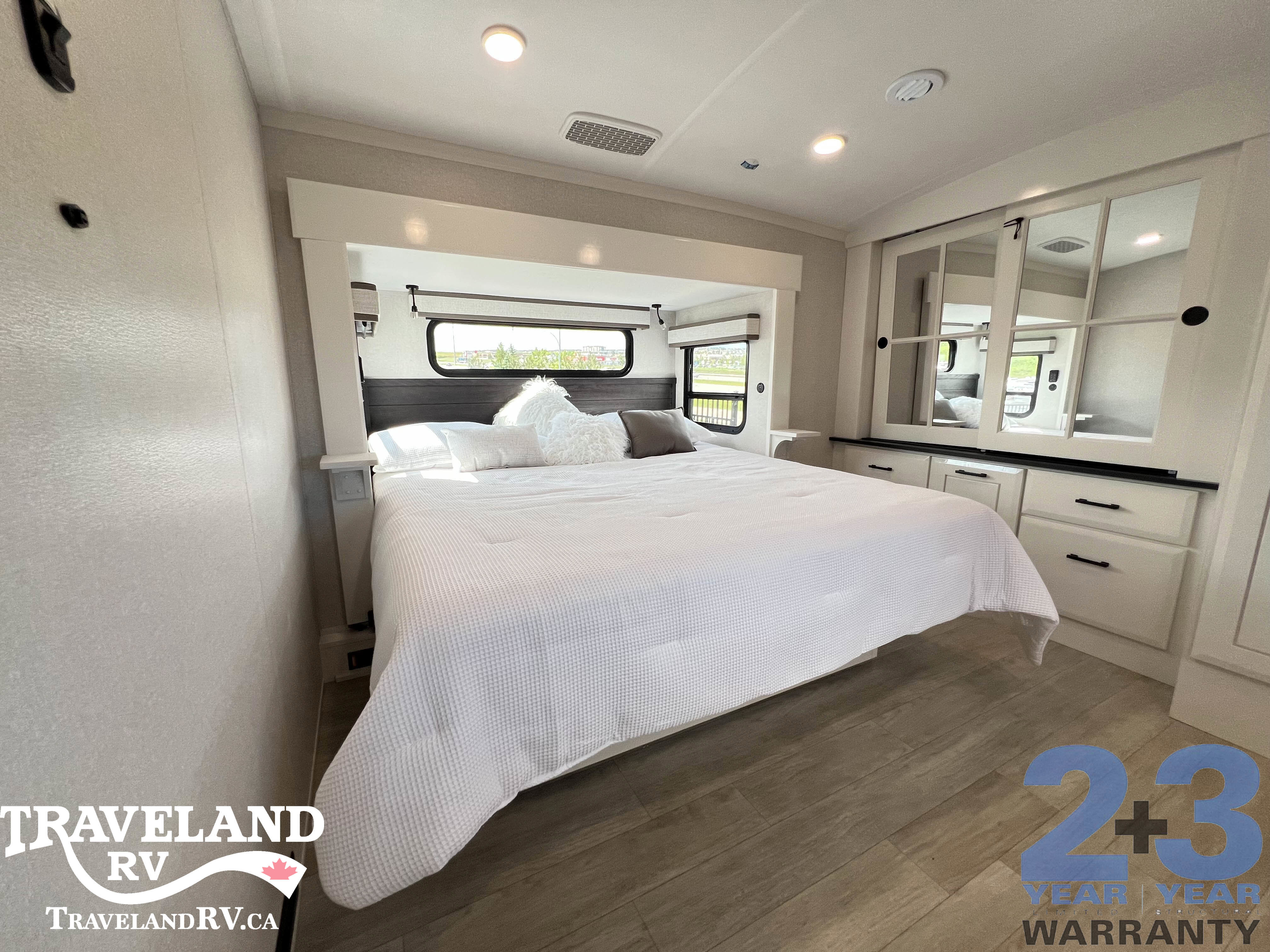 2026 Jayco Pinnacle 32RLTS - Image 37