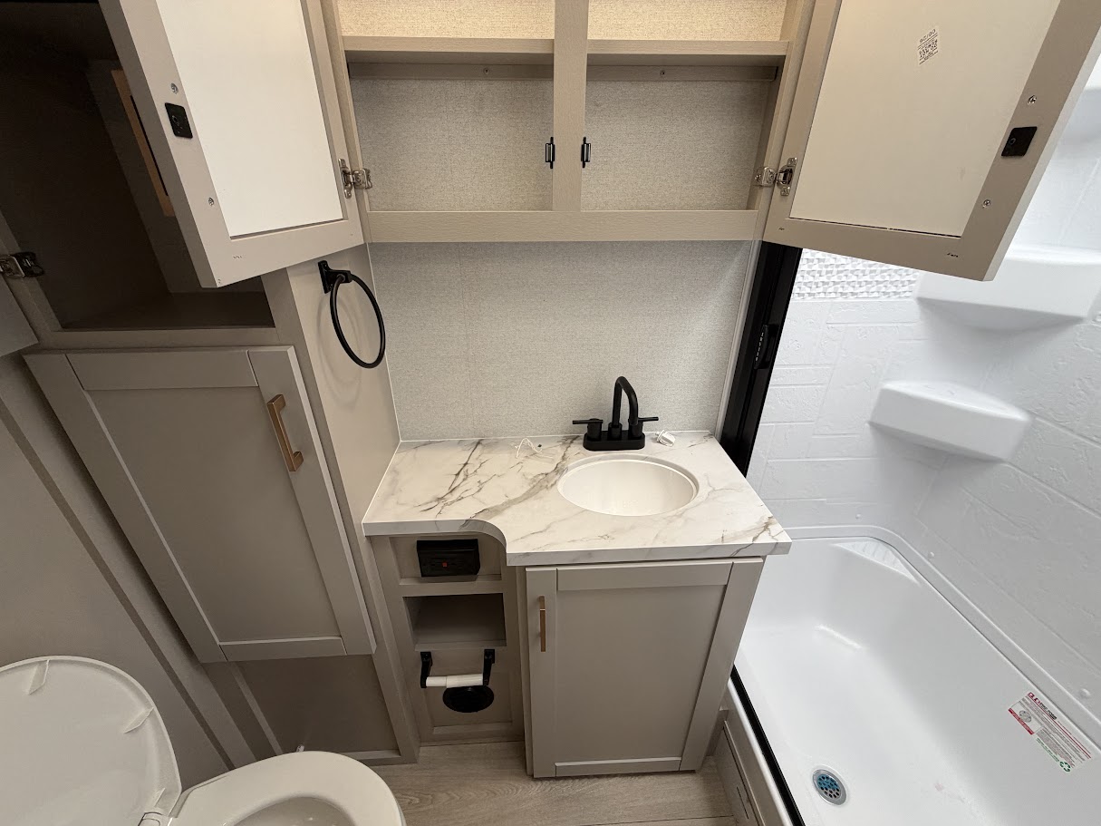 2027 JAYCO JAY FEATHER 21MML - Image 33