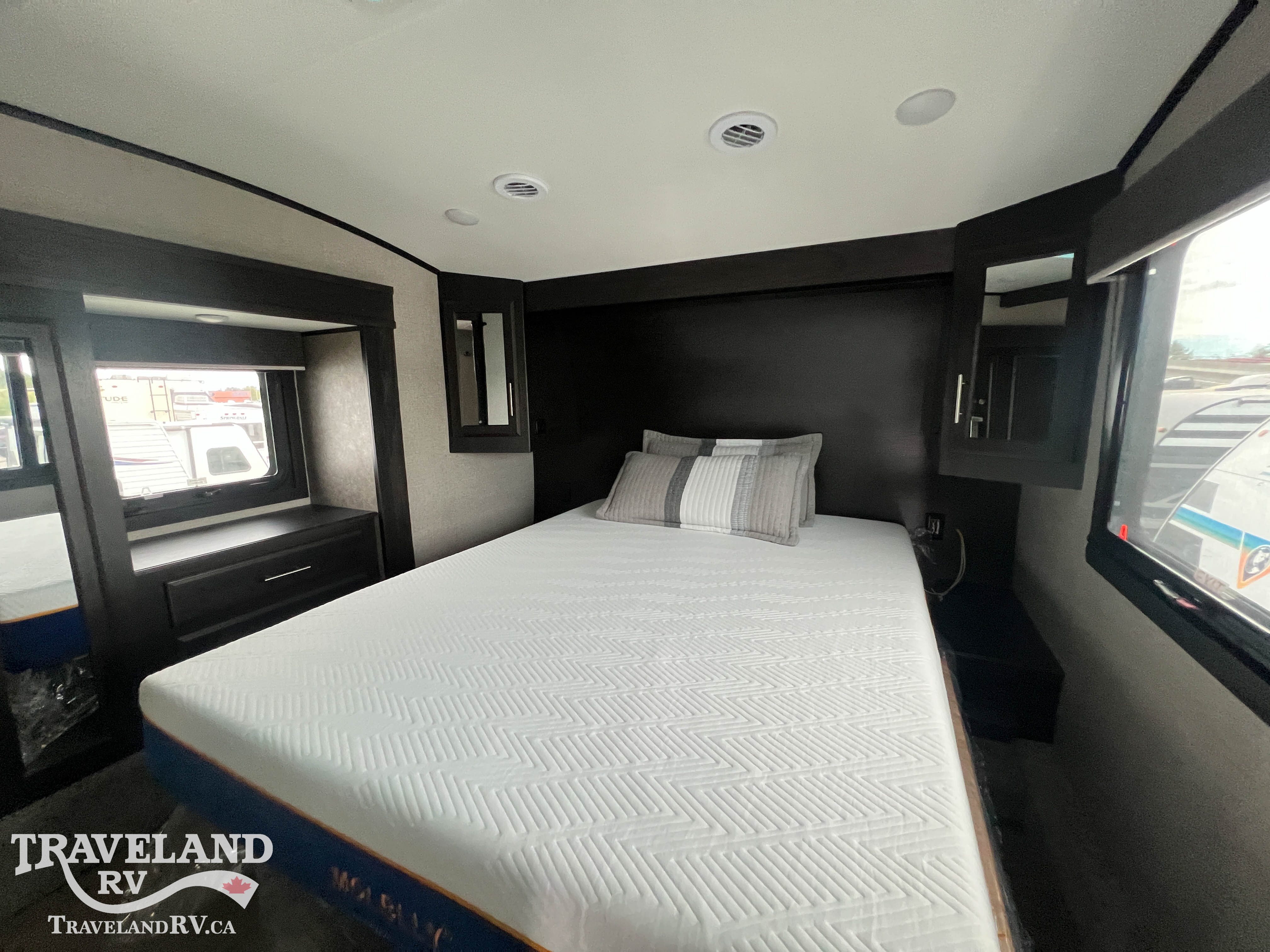 2021 JAYCO EAGLE SL HT 29.5 BHDS - Image 20