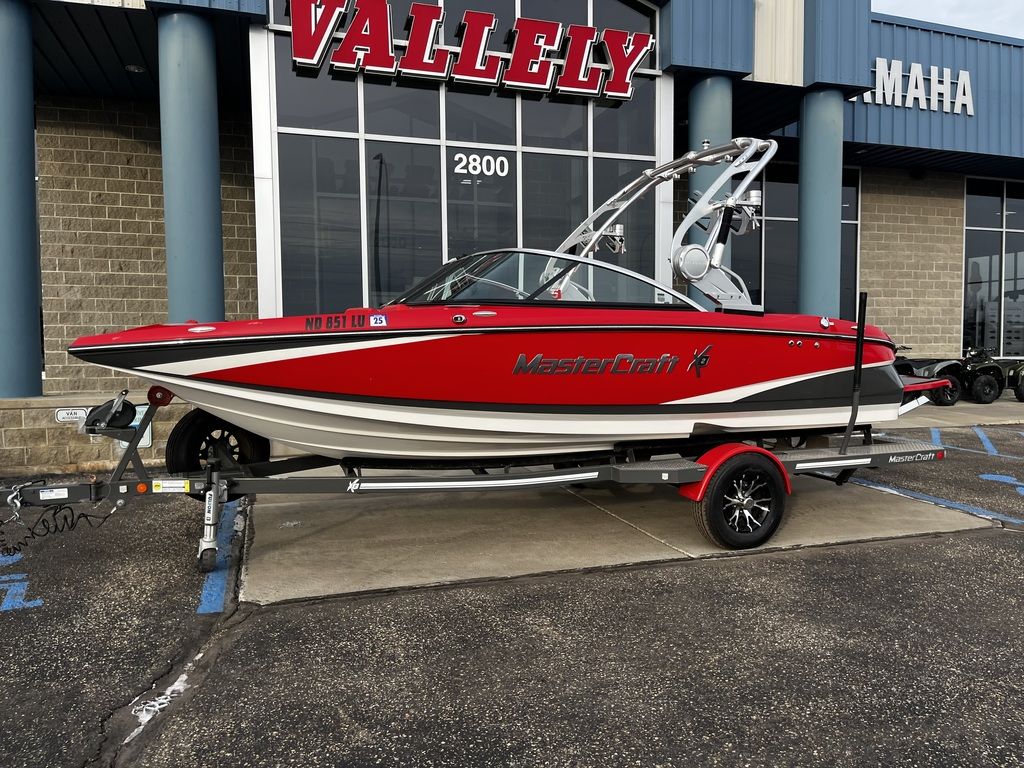 2016 MasterCraft X2 - Image 3