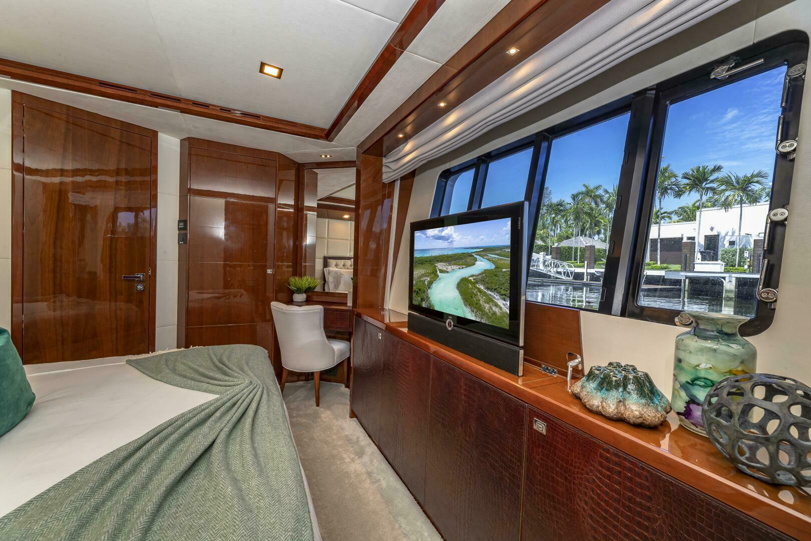2012 Princess 32M - Image 42