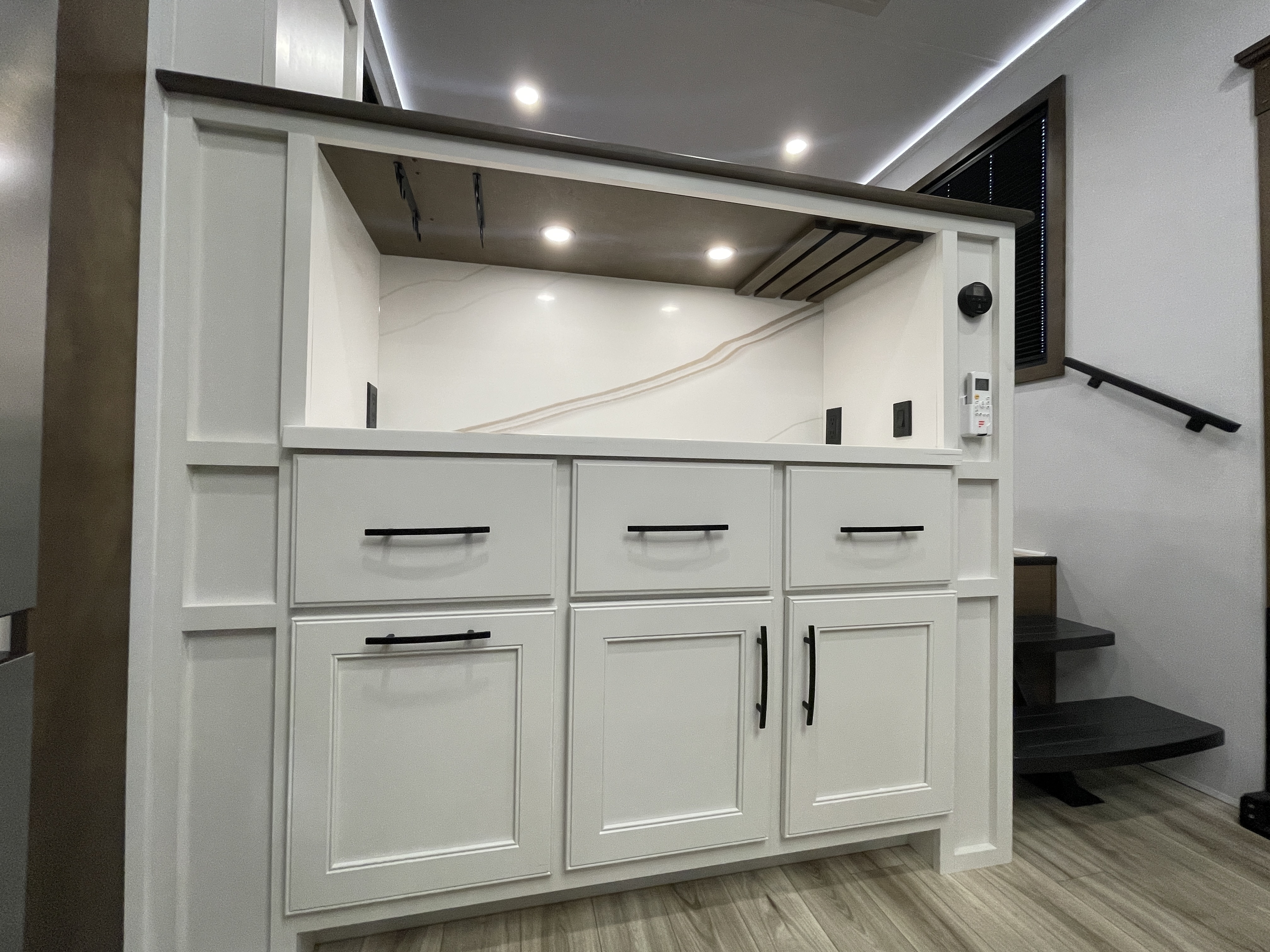 2027 Keystone Montana 3800FL - Image 20