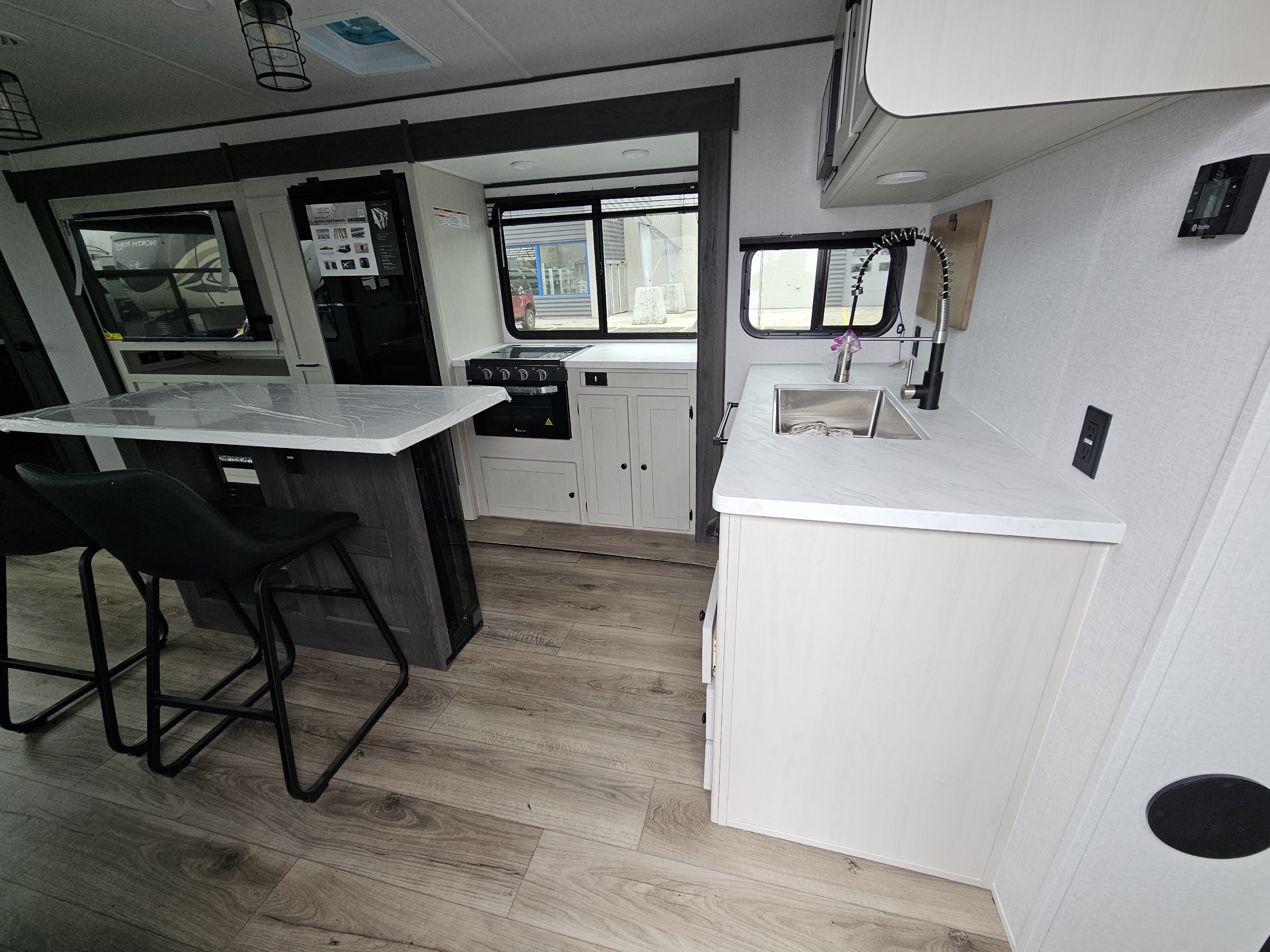 2026 Coachmen Northern Spirit 2975RL - Image 11