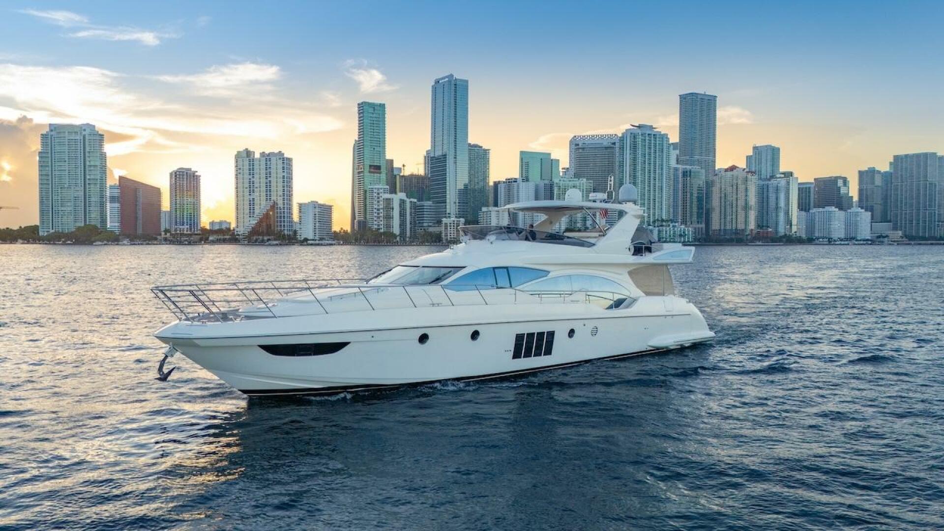2012 Azimut Evolution - Image 8