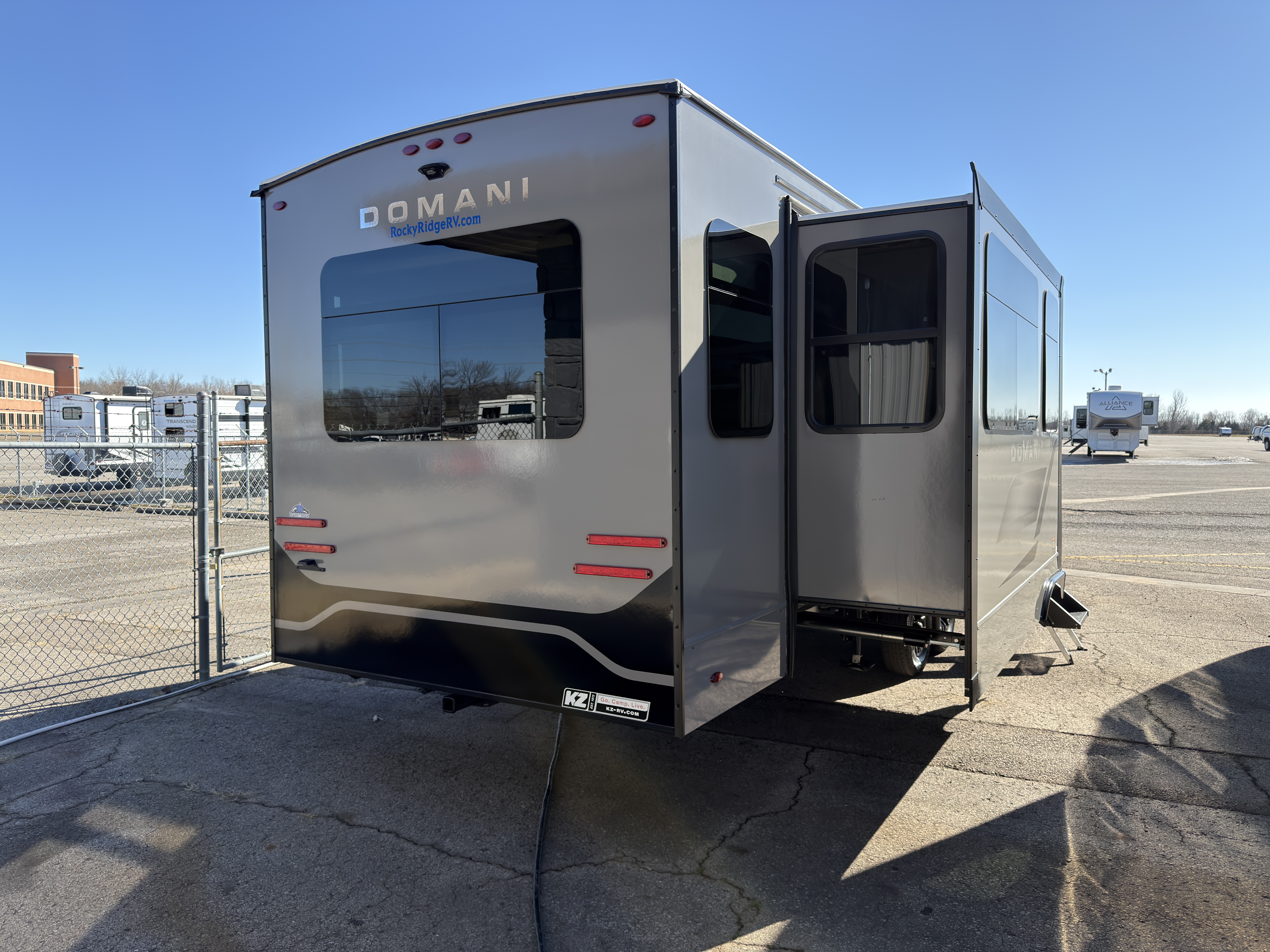 2026 KZ RV Domani 323RL - Image 5