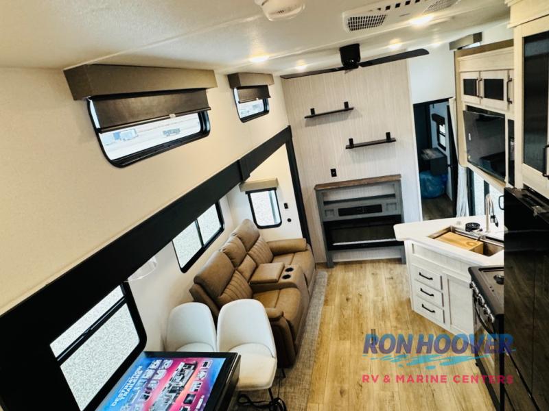 2026 PALOMINO 429LFT - Image 22