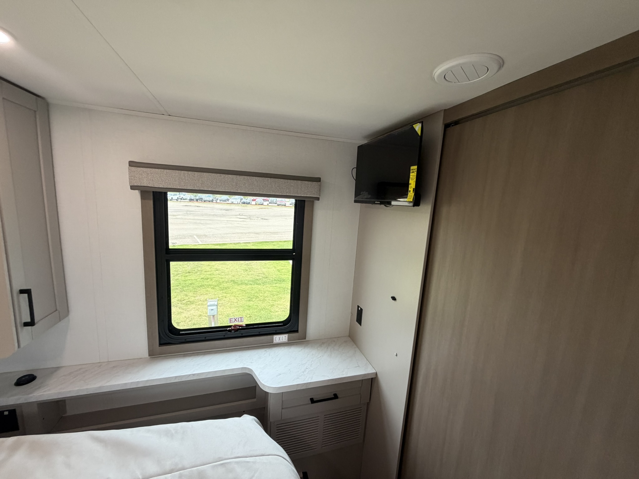 2027 JAYCO GREYHAWK 30Z - Image 45