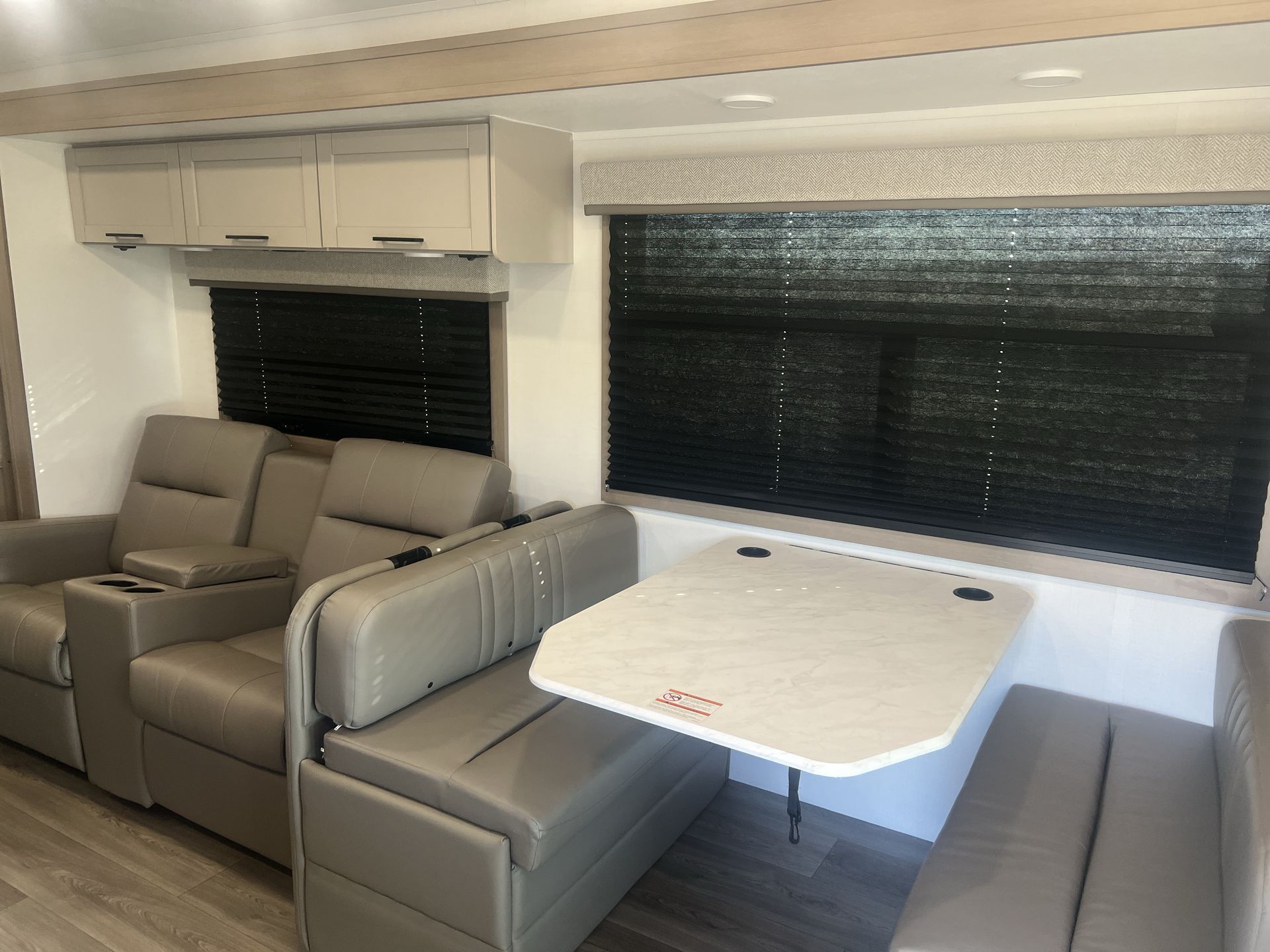 2027 Entegra Coach Odyssey 30Z - Image 15