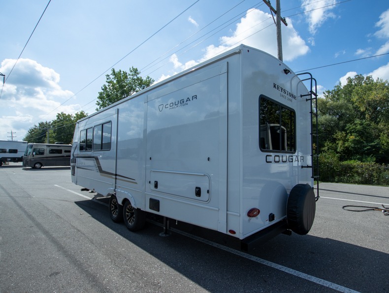 2026 Keystone Cougar Half-Ton 25FKD - Image 3