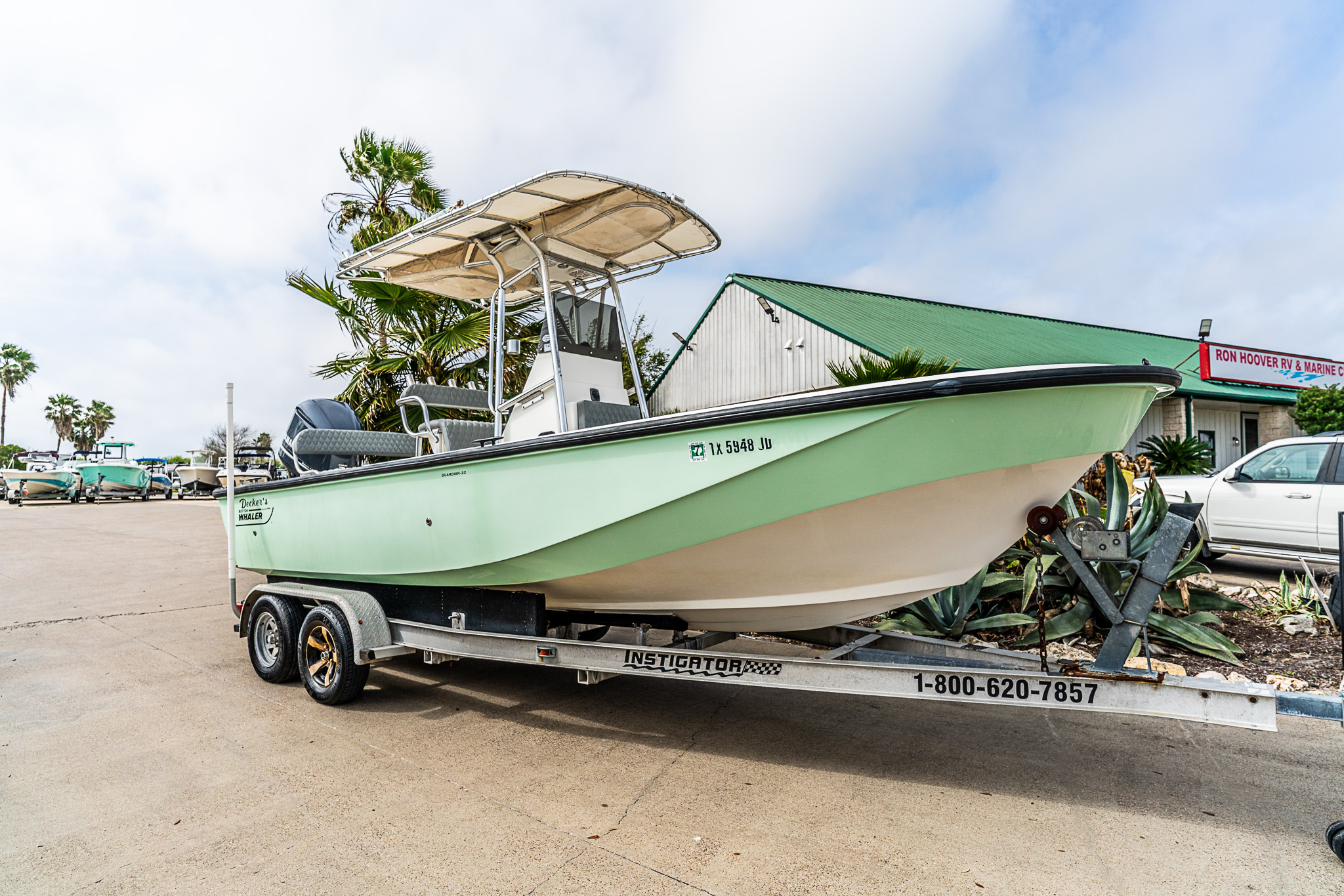 1994 BOSTON WHALER 2010 22 GUARDIAN - Image 1