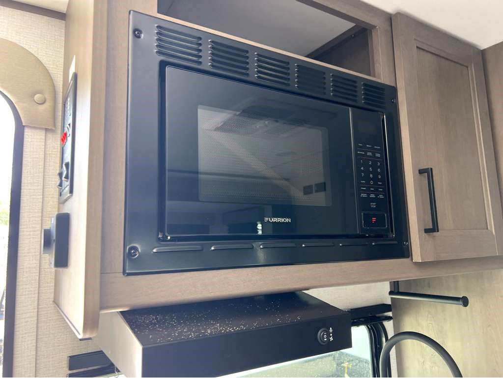 2026 GRAND DESIGN TRANSCEND 161BH - Image 12