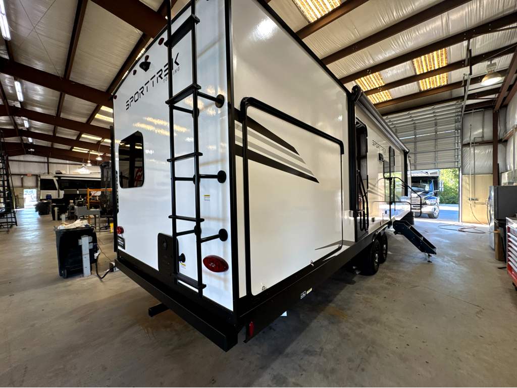 2027 VENTURE RV SPORTTREK 343VBH - Image 4