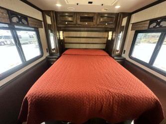 2017 TIFFIN ALLEGRO BREEZE 32BR - Image 24