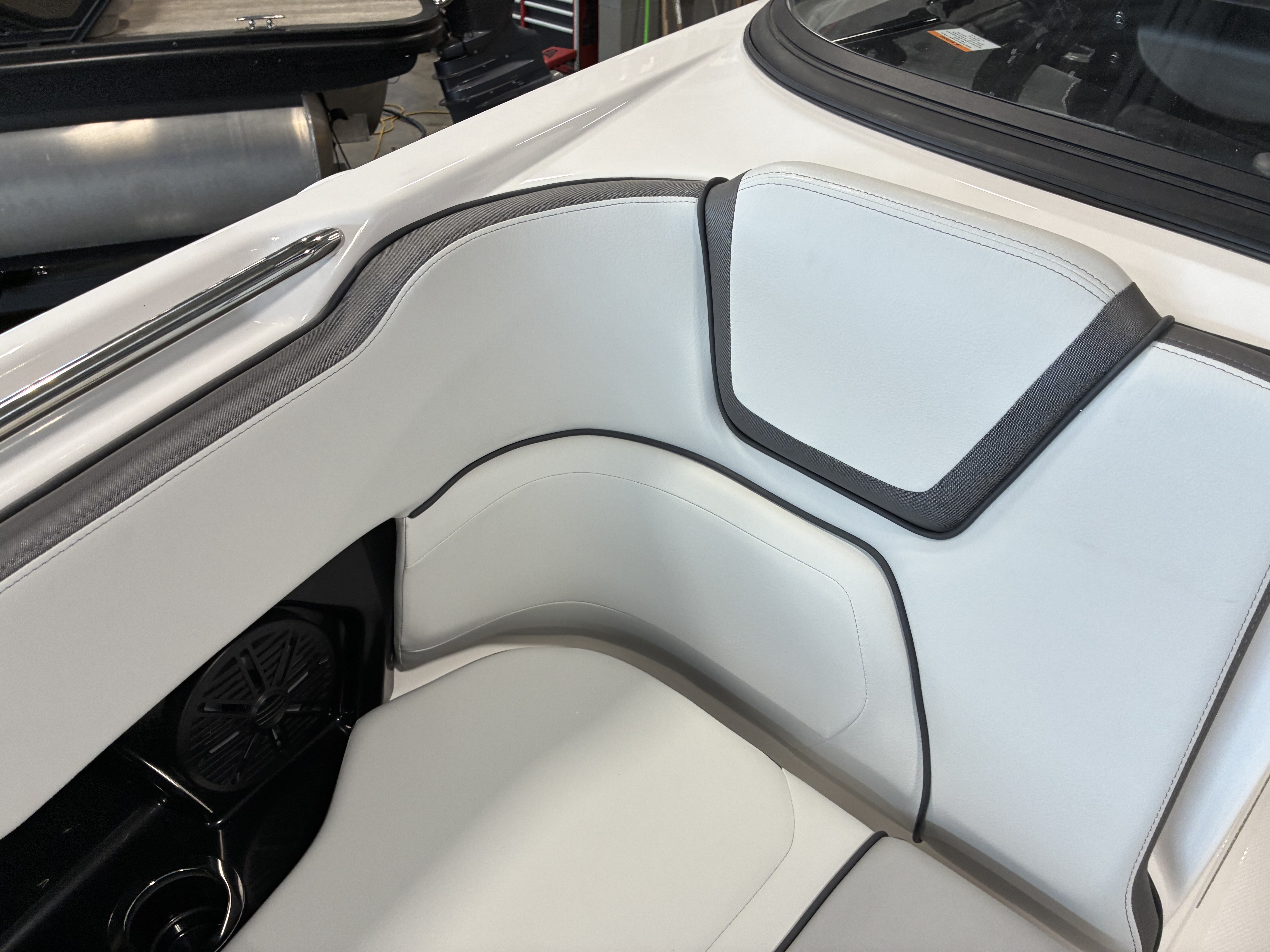 2026 Yamaha Boats AR250 - Image 20