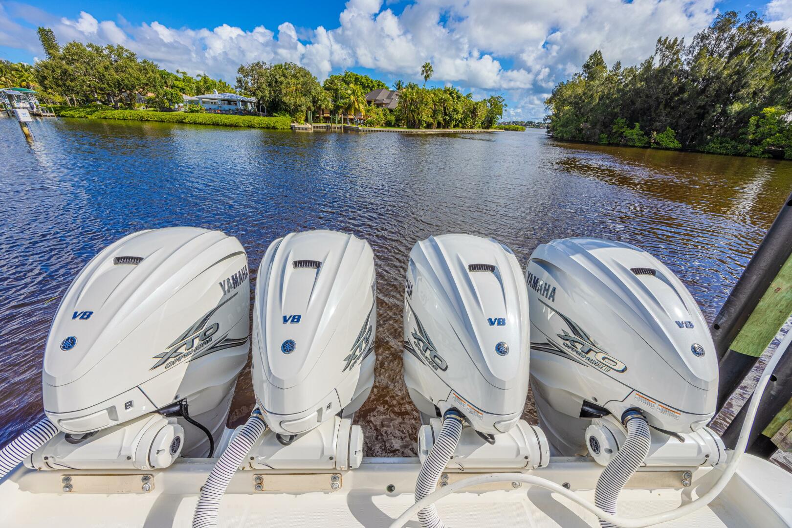 2019 HCB 53 Suenos - Image 30