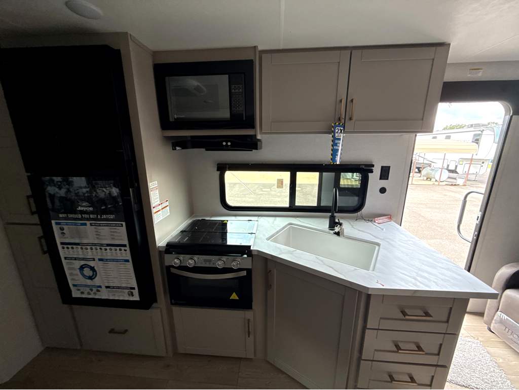 2027 JAYCO JAY FLIGHT 262RLS - Image 13
