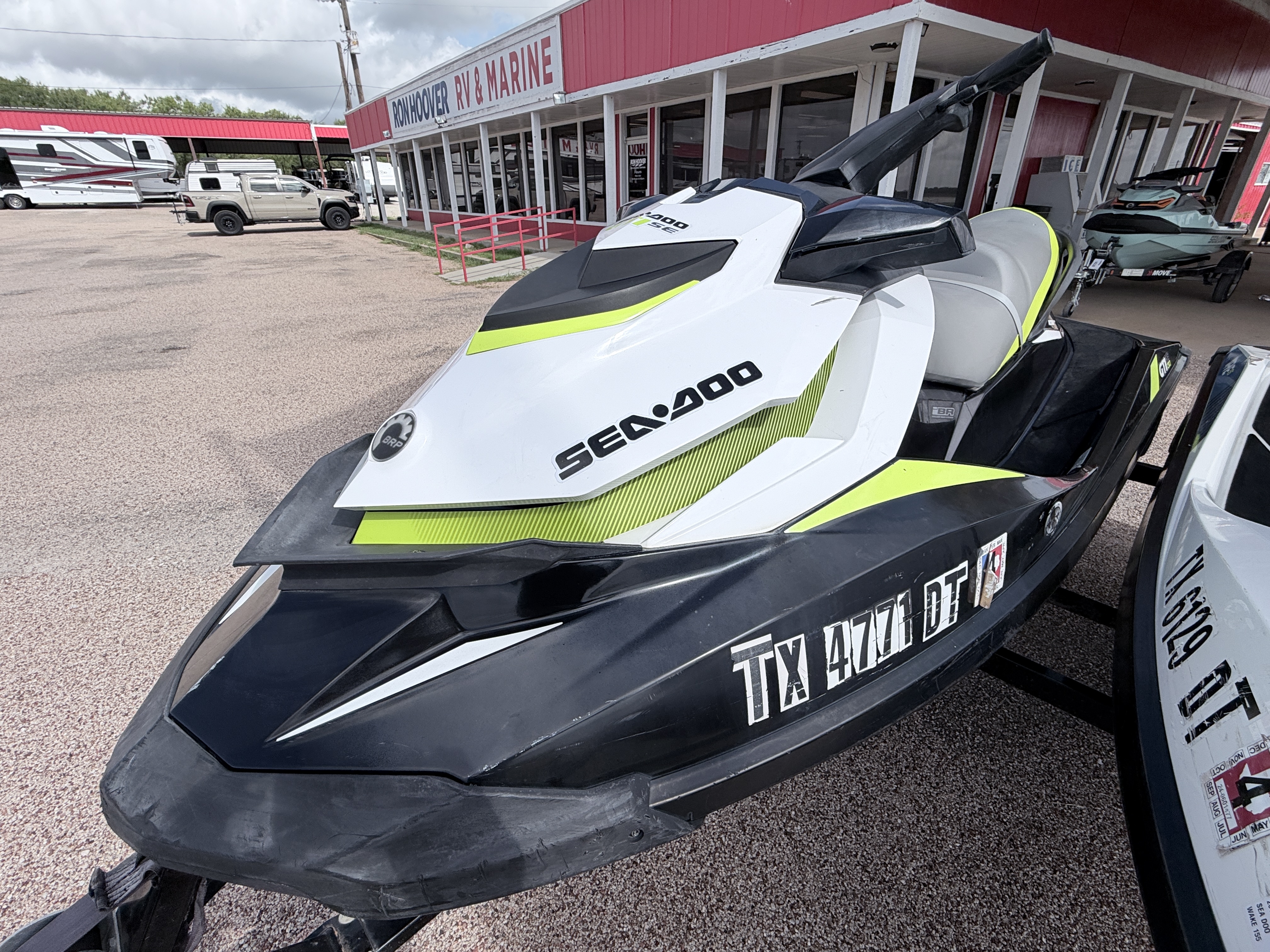 2017 SEADOO 2017 GTI SE 130 - Image 2