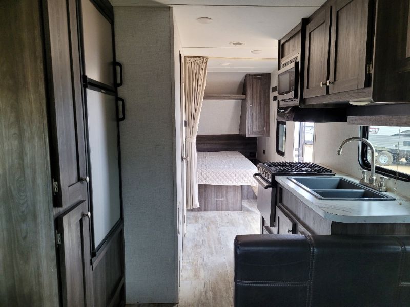 2020 Highland Ridge Mesa Ridge Conventional MR21FB - Image 9