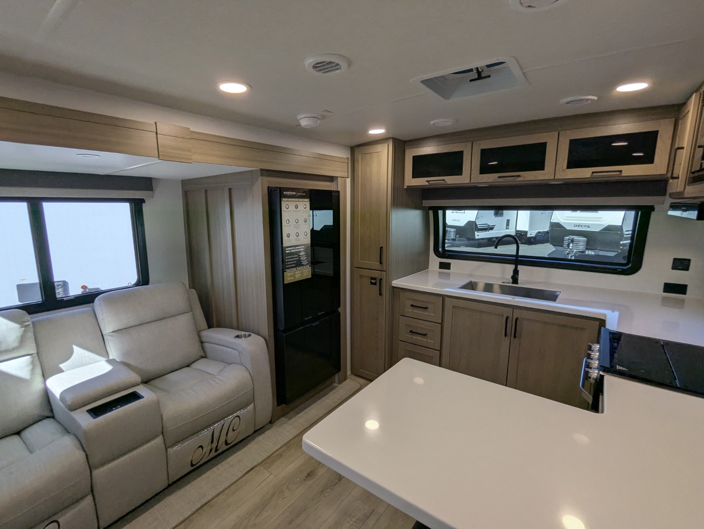 2027 Forest River Rockwood Mini Lite 2523MBR - Image 8