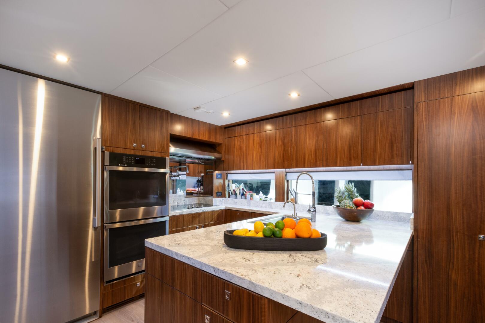 2024 Hargrave Raised Pilothouse - Image 7