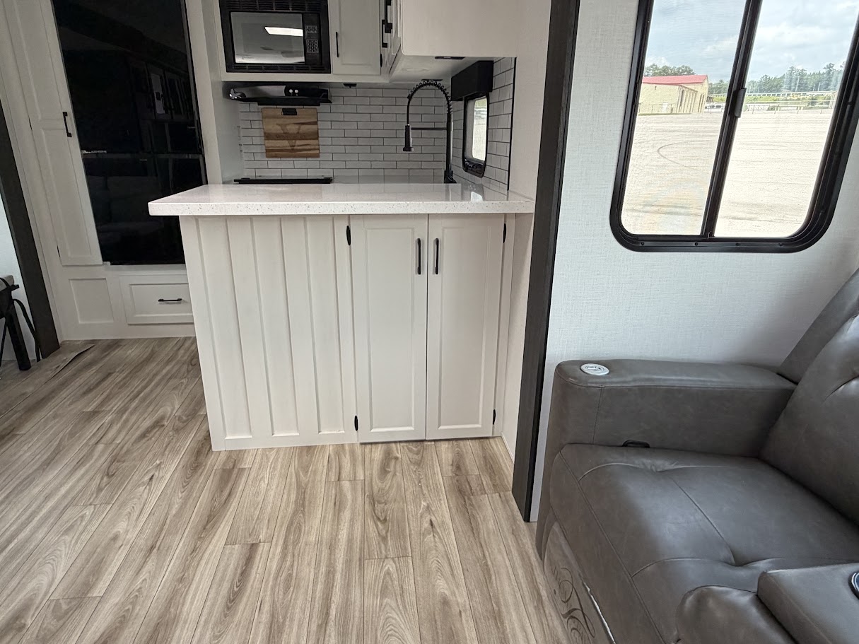 2027 VENTURE RV SPORTTREK 336VRK - Image 41
