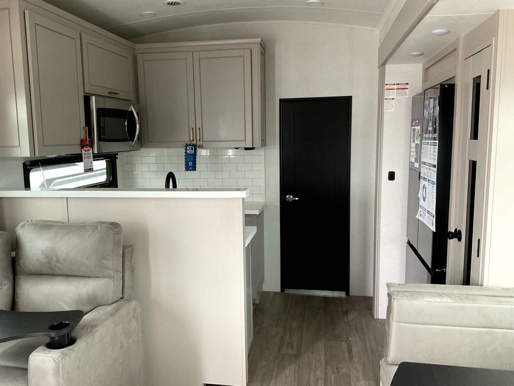 2027 JAYCO NORTH POINT 391TBBH - Image 8